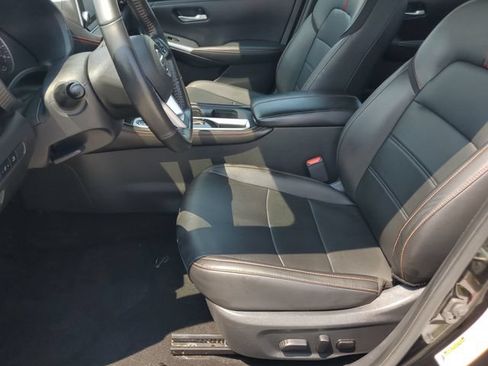 Used 2023 Nissan Sentra SR w/ SR Premium Package FWD image 18