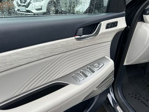 Used 2023 Hyundai Palisade Calligraphy image 23