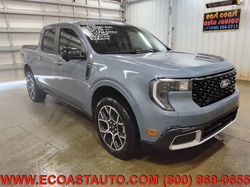 Used 2025 Ford Maverick Lariat w/ 4K Tow Package AWD/4WD image 1