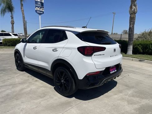 Used 2024 Buick Encore GX Sport Touring FWD image 6