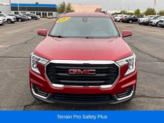 Certified 2023 GMC Terrain SLE w/ Driver Convenience Package AWD/4WD video 2