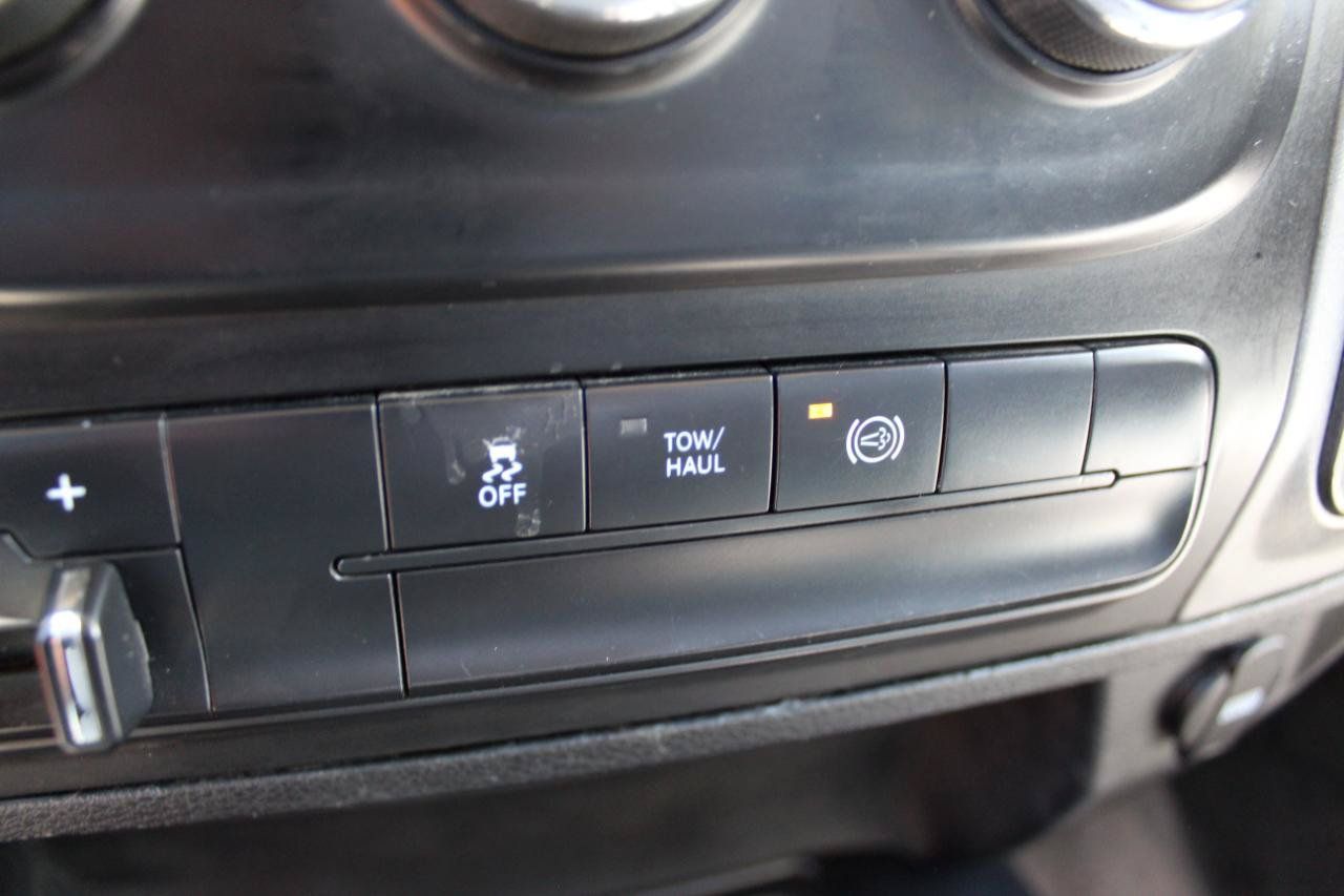 Used 2014 RAM 2500 Tradesman w/ Chrome Appearance Group AWD/4WD image 28