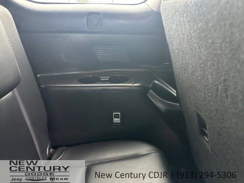 Used 2018 Toyota Highlander XLE AWD/4WD image 24