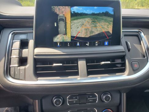 Used 2023 Chevrolet Suburban High Country AWD/4WD image 38