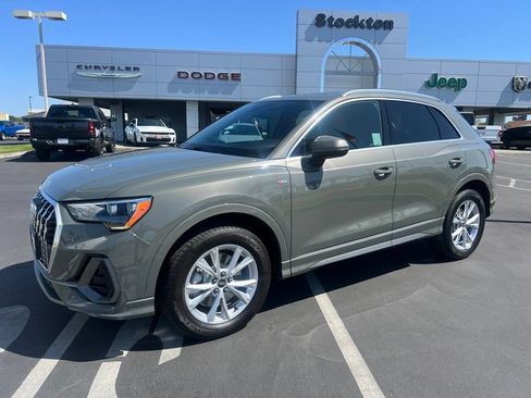 Used 2022 Audi Q3 2.0T Premium AWD/4WD image 2