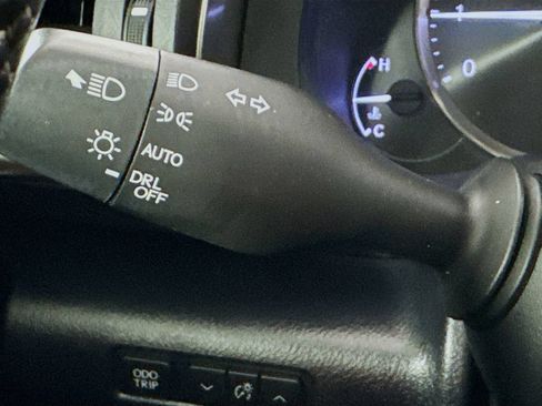 Used 2019 Lexus IS 300 w/ Premium Package RWD image 13