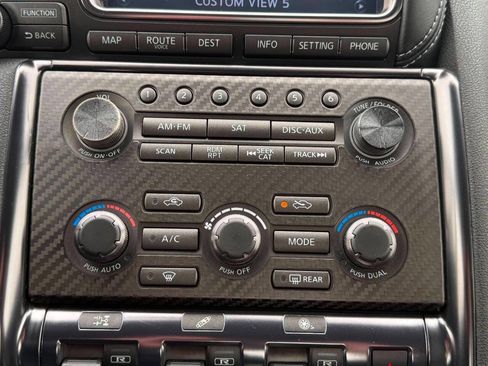 Used 2015 Nissan GT-R Black Edition image 28