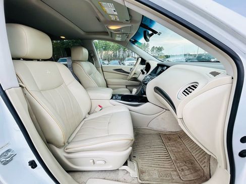 Used 2013 INFINITI JX35 AWD w/ Premium Pkg image 10