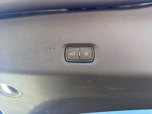 Used 2025 Ford Expedition Active AWD/4WD image 13