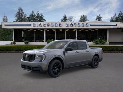 New 2025 Ford Maverick Lariat w/ Black Appearance Package