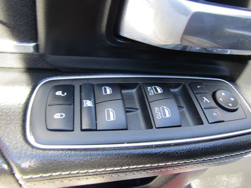 Used 2022 RAM 2500 Laramie image 16