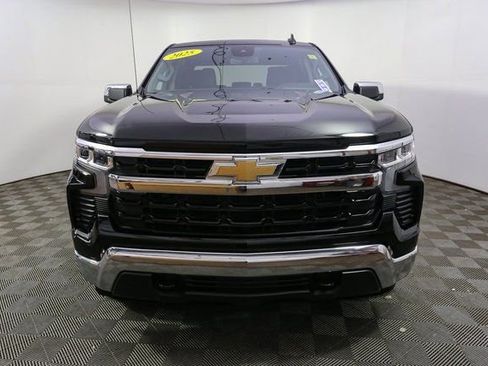 Used 2025 Chevrolet Silverado 1500 LT image 4
