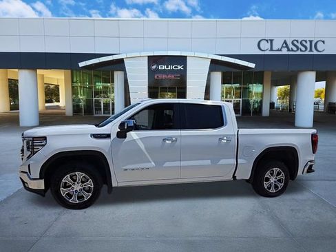 Used 2025 GMC Sierra 1500 SLT RWD image 4