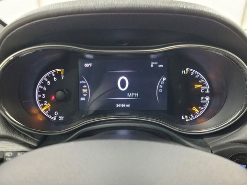 Used 2020 Jeep Grand Cherokee High Altitude AWD/4WD image 23