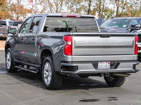 Used 2022 Chevrolet Silverado 1500 Custom image 2