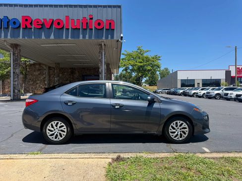 Used 2018 Toyota Corolla LE FWD image 8