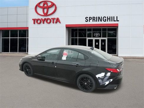 New 2026 Toyota Camry SE image 4