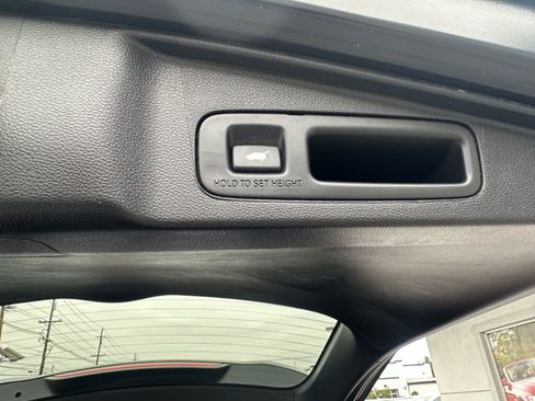 Used 2022 Honda CR-V Touring image 33