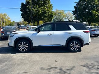 New 2025 Nissan Pathfinder Platinum w/ Cargo Package video 2