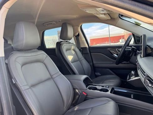 Used 2023 Lincoln Corsair AWD w/ Equipment Group 101A image 21