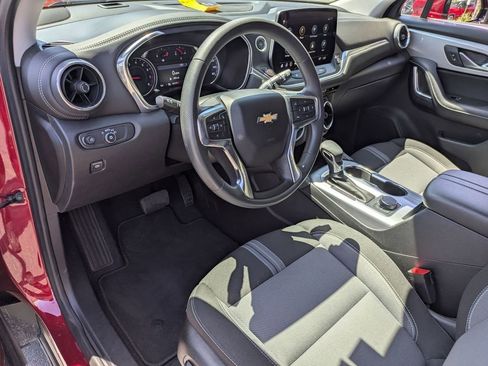 Used 2025 Chevrolet Blazer LT AWD/4WD image 17