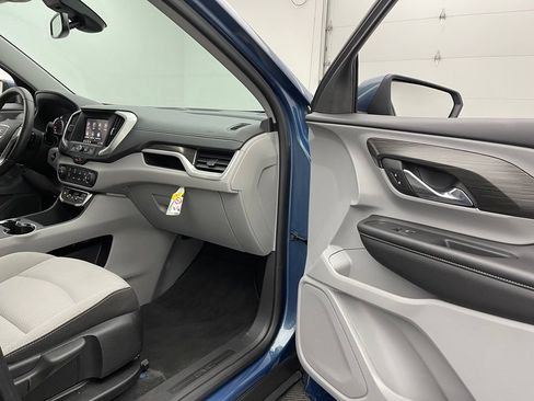 Used 2024 GMC Terrain SLE FWD image 27
