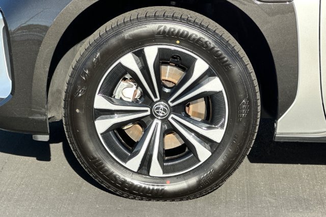 Certified 2024 Toyota bZ4X AWD w/ Weather Package image 31