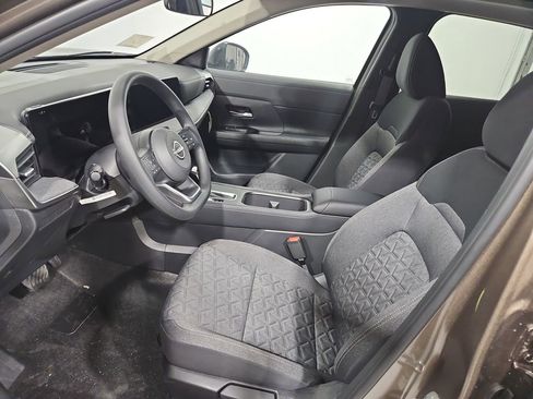 New 2026 Nissan Kicks SV image 10