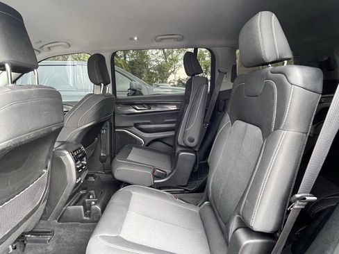 Used 2021 Jeep Grand Cherokee L Laredo w/ Luxury Tech Group I image 25