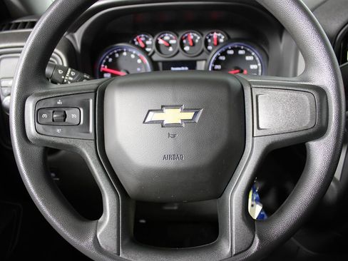 Used 2022 Chevrolet Silverado 1500 Custom image 13