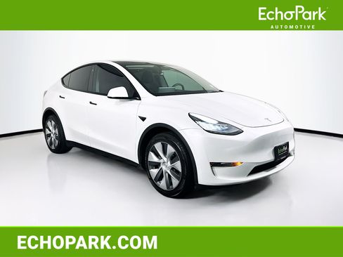 Used 2023 Tesla Model Y Long Range AWD/4WD image 1