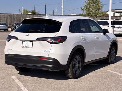 Certified 2026 Honda HR-V LX image 6