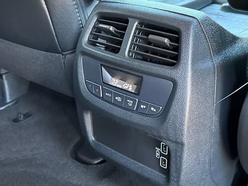 Used 2022 Honda Pilot Special Edition image 19
