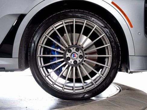 Used 2025 BMW ALPINA XB7 image 16