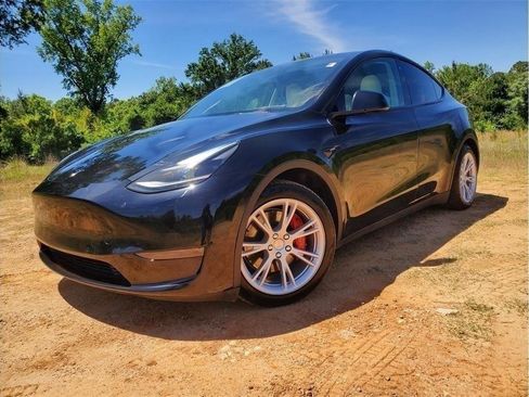 Used 2021 Tesla Model Y Performance AWD/4WD image 1