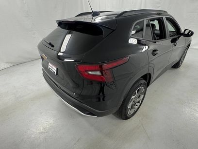 Used 2025 Chevrolet Trax LT w/ LT Convenience Package