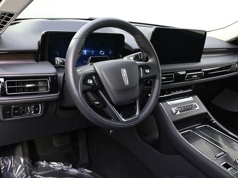 New 2026 Lincoln Aviator Reserve AWD/4WD image 11