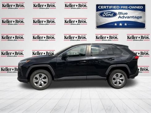Used 2023 Toyota RAV4 LE AWD/4WD image 4