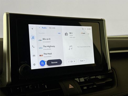 Used 2024 Toyota RAV4 LE image 21