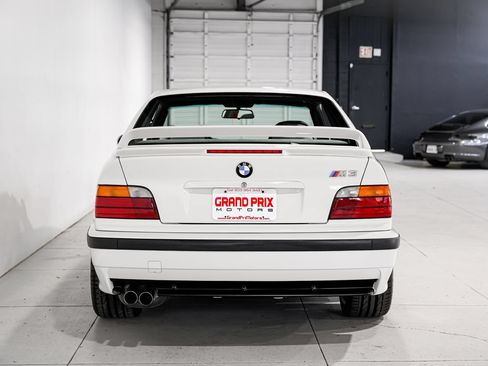 Used 1997 BMW M3 Coupe RWD image 4