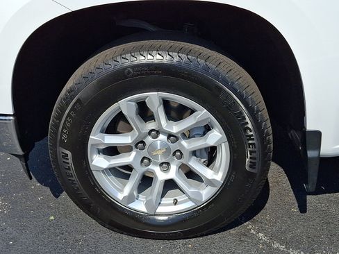 Certified 2023 Chevrolet Silverado 1500 LT AWD/4WD image 9
