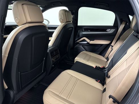 New 2026 Porsche Cayenne E-Hybrid Coupe image 26