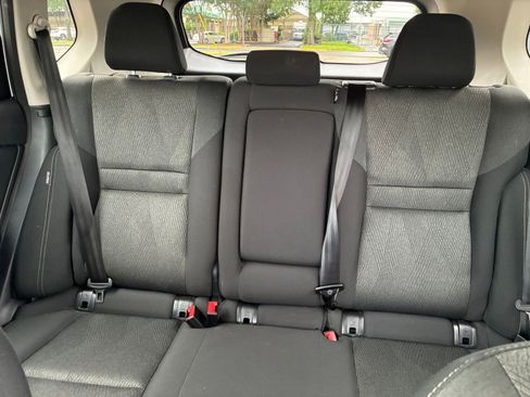 Used 2025 Nissan Rogue SV FWD image 35