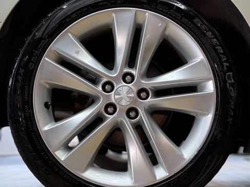 Used 2013 Chevrolet Cruze LTZ w/ Enhanced Safety Package image 15