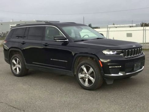 Used 2022 Jeep Grand Cherokee L Limited image 2