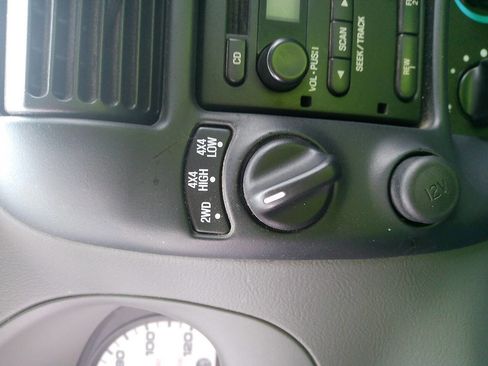 Used 2004 Ford Ranger FX4 image 37