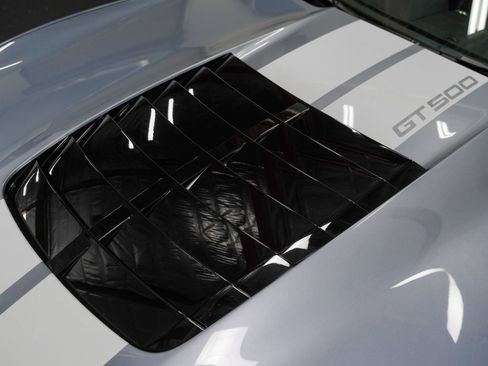 Used 2022 Ford Mustang Shelby GT500 w/ Carbon Fiber Track Pack RWD image 12