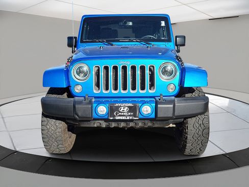 Used 2016 Jeep Wrangler Sahara w/ Connectivity Group image 5