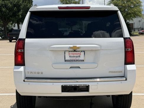 Used 2020 Chevrolet Tahoe Premier w/ Premier 6.2L Value Package AWD/4WD image 5