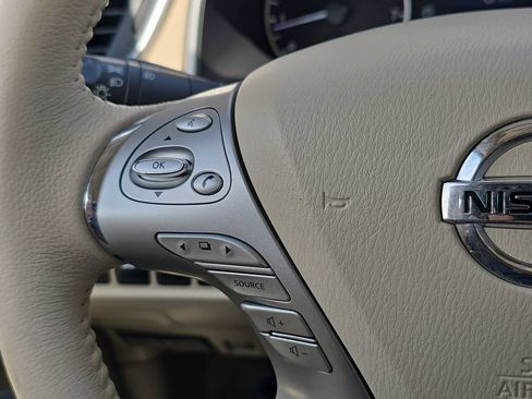 Used 2015 Nissan Murano Platinum FWD image 20